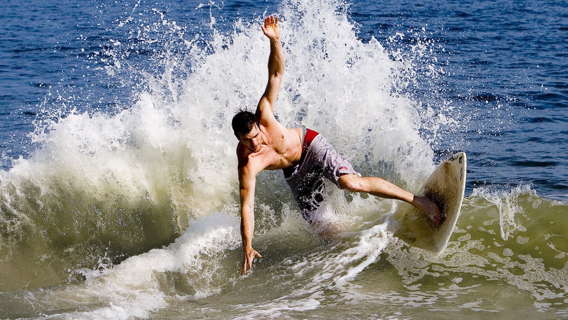 快船队保持强劲状态，冲击更高排名，快船队的阵容