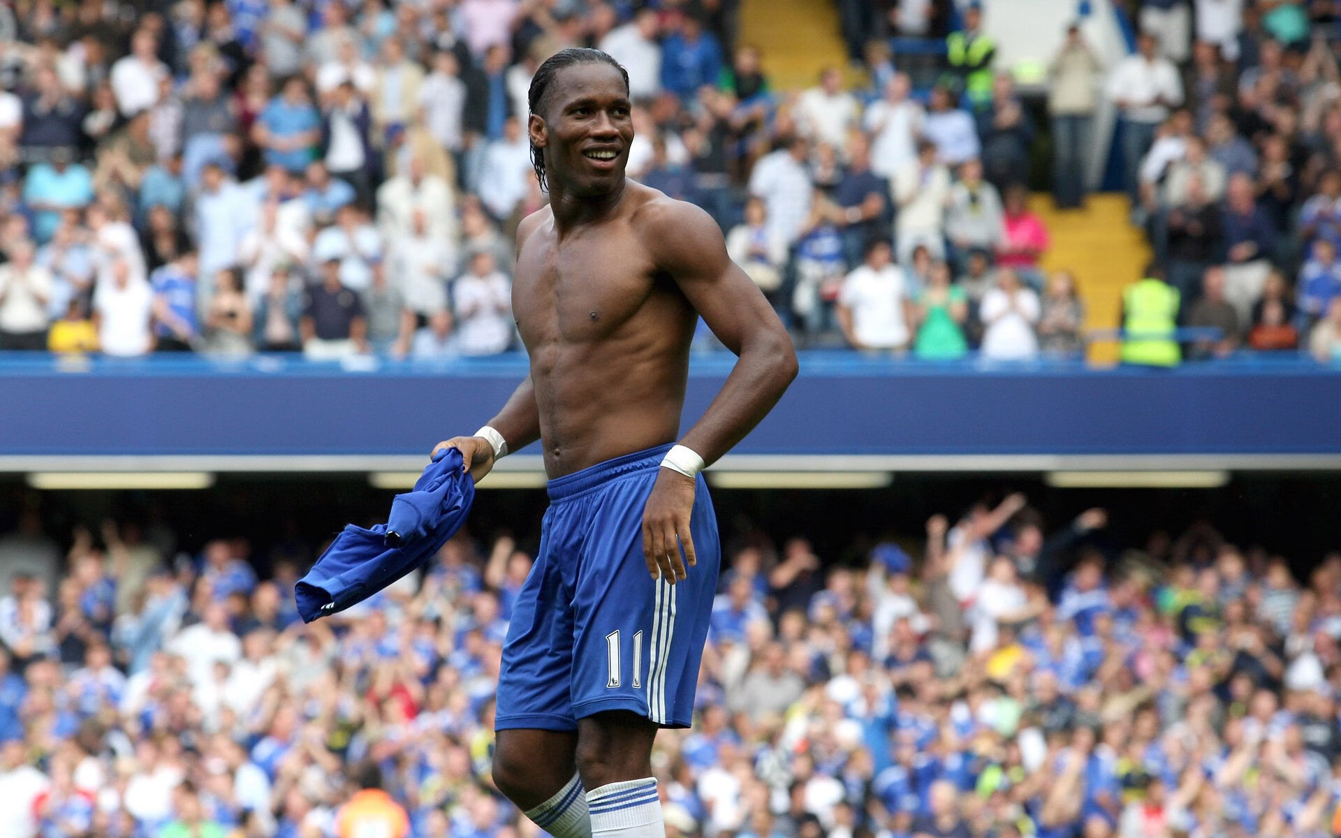 世界杯：青训教练抱怨“孩子只模仿花哨动作不练基本功” 专家提倡平衡